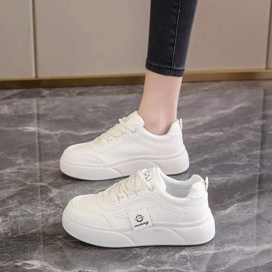 Women Skateboarding Shoes - White - View 1
