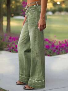 Women's Flared Jeans With Diamond Pockets - Army Green - View 3