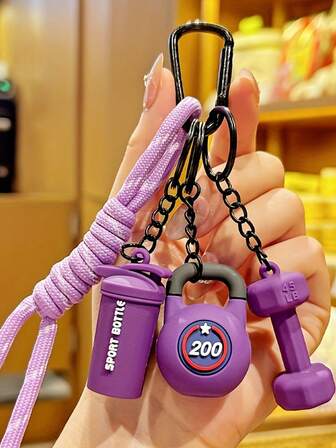 Hantel- och skivstångsnyckelringsset, perfekt för att hänga nycklar på ryggsäckar. Kreativa träningstillbehör inkluderar hantel, skivstångsplattor, boxningshandskar och andra dekorativa hängen. Kan göras själv med nyckelringar och väskberlocker. En perfekt present till högtider, fester och födelsedagar.