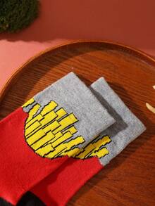 1 Paar neuartige, mehrfarbige Pommes Frites Socken im Geschenkkarton, 2025 Herbst/Winter neue unisex Sportssocken, fantasievolle, an Lebensmittel angelehnte Gestaltung, gestrickt, lang & dick, weich & bequem, perfektes Geschenk zu Ostern, Geburtstag, Thanksgiving, Halloween, Weihnachten, Karneval, Valentinstag, Familientreffen, Party