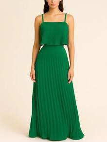 Women's Long Pleated Chic Comfortable Dress With Thin Straps - Green Flag - View 2