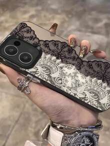 Europeiskt och amerikanskt svartvitt kontrastspetsmönster med fjäder IMD färgglatt silver skal för telefon kompatibelt med Apple 17 Pro Max 16 Pro personlig 15 Plus kreativ patchwork 13 12 kvinnor 11 skyddande skal - Svartvit - Visa 6