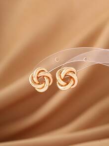 1 Pair Vintage French Style Petite & Elegant Stud Earrings For Women, Minimalist Personalized Design With Twisted Wire