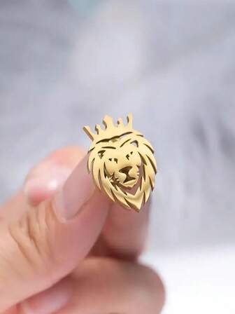 1pc Stainless Steel Fashion Creative Lion Brooch Pin, Men's Suit Jacket Lapel Pin, Anti-Slip Button Chest Decor Christmas Gift