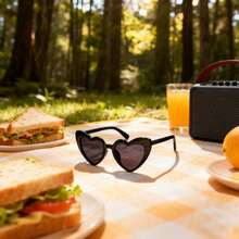 1PC Unisex Sports Glasses - Love Shaped, Fashionable Street Style&Photography Matching Artifact, Suitable For Cycling, Driving, Christmas Parties, Etc, - Multicolor - View 5