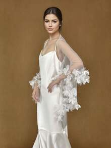 1pc Handmade Organza 3D Floral Bridal Shawl, Soft Nylon Chiffon, Suitable For Wedding Dress Photography Props, Women's Evening Gown Accessory, One-Piece Style, Heat-Resistant To Reduce Wrinkles