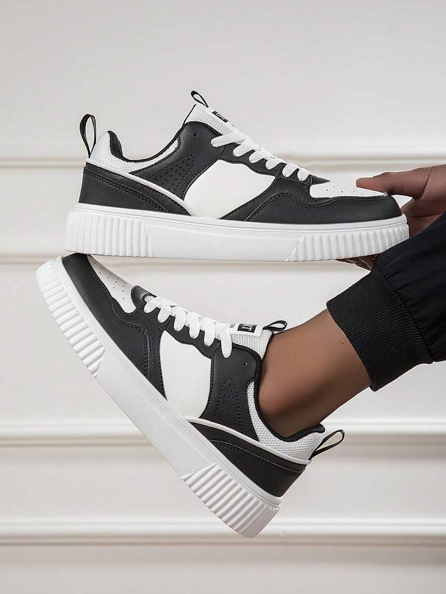 أحذية كاجوال يونيسكس، المقاس 36-45، أربطة، قاع ناعم مريح، أحذية رياضية خفيفة الوزن ذات رقبة منخفضة للاستخدام اليومي، لون أبيض وأسود، أحذية تزلج بأربطة وأصابع مستديرة، أحذية رياضية بيضاء للرجال، أحذية مسطحة للرجال