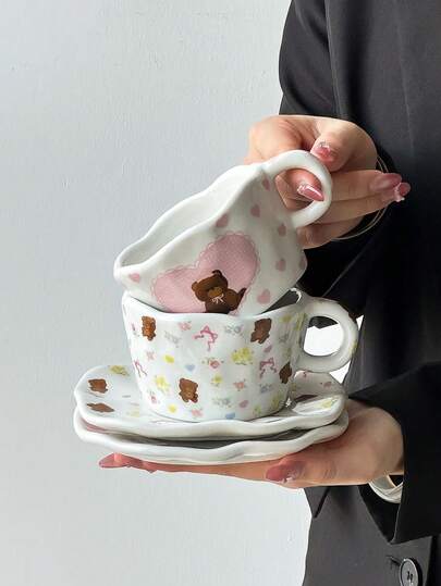 1 set Tasse et soucoupe en céramique avec motif ours mignon, tasse à thé de haute qualité, convient pour la maison, les barbecues en plein air, les rassemblements, les sodas, le café, les jus. Cadeau idéal pour les amies, les fêtes, Noël, le Ramadan