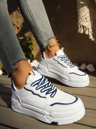 Zapatillas blancas con suela gruesa para mujer de talla grande, estilo estudiantil retro casual versátil de panda blanco y negro, para otoño 2025, para uso al aie y viajes