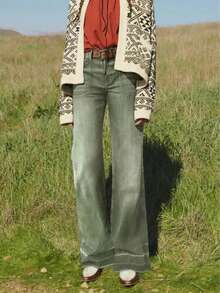 Women's Flared Jeans With Diamond Pockets - Army Green - View 6