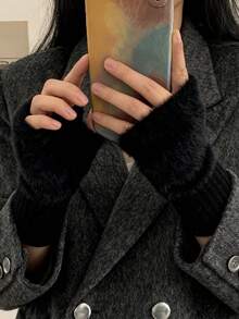 1/2/3 双装女士时尚保暖毛绒手套 - 彩色 - 查看 7