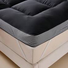 Rollable Mattress Pad, Houndstooth Bedding, Mattress Topper, Slouchy Sofa Bed, Ins-Style Mattress Pad, Lying-Down Savior For Workers, Household Essentials, Dorm Mattress, Must-Have For Rental Housing, High-Density High-Elastic Cotton Filling. Unbeatable Resilience, Whether Sitting, Lying, Or Tousling, It Remains Fluffy And Shaped, Highly Durable, Keeping You "Lying Flat" For A Long Time~ - Black - View 5