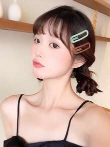 Bộ 24 kẹp tóc BB nhiều màu sắc, kẹp tóc mái dễ thương, kẹp tóc bên hông nhiều màu sắc, đáp ứng nhiều nhu cầu phối hợp, dễ dàng tạo thêm sức sống và vẻ ngọt ngào cho kiểu tóc - Phù hợp cho các bạn gái và phụ nữ, thích hợp cho các hoạt động hàng ngày, đi học, hẹn hò và nhiều dịp khác. Kẹp càng cua, kẹp tóc cài, kẹp tóc. - Nhiều màu - Xem 2