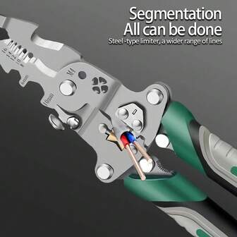 Des pinces à dénuder multifonctionnelles pliantes : des pinces d'électricien de qualité industrielle avec fonctions de sertissage, de coupe, de tournevis et de dénudage de fils, très adaptées aux travaux d'entretien électrique, à un usage domestique et extérieur, en matériau métallique portable