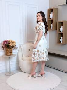 Elegant Viscose Midi Dress With Short Sleeves - White - View 2
