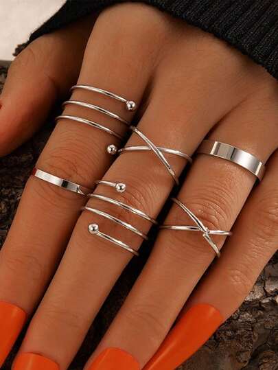 Ins Cold Fashion Blogger Simple Personalized Clubbing Ring Spiral Knot Retro Hip-Hop Style Men And Women Ring.
