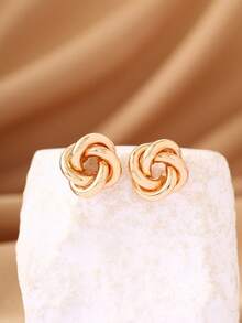 1 Pair Vintage French Style Petite & Elegant Stud Earrings For Women, Minimalist Personalized Design With Twisted Wire