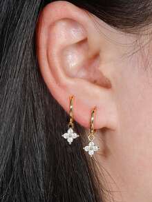 Nooxian 2 件女士耳环，铜镶嵌锆石幸运四叶草吊坠环状耳环，日常叠戴耳环，礼物 - 金黃色 - 查看 2