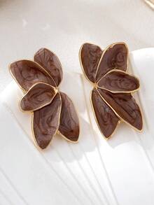 1 Pair Fashionable Simple Alloy Enamel Flower Stud Earrings - Chocolate Brown - View 4