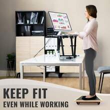 Sportisimo - Tabla de Equilibrio - Modelo Balance Pro 75 x 28 cm - Base curvada y superficie antideslizante - Mejora fuerza, estabilidad y coordinación - Tablero de 75 x 28 cm - Ver 1