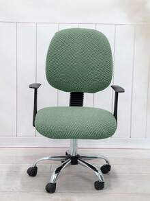 الصنوبر والسرو الأخضر