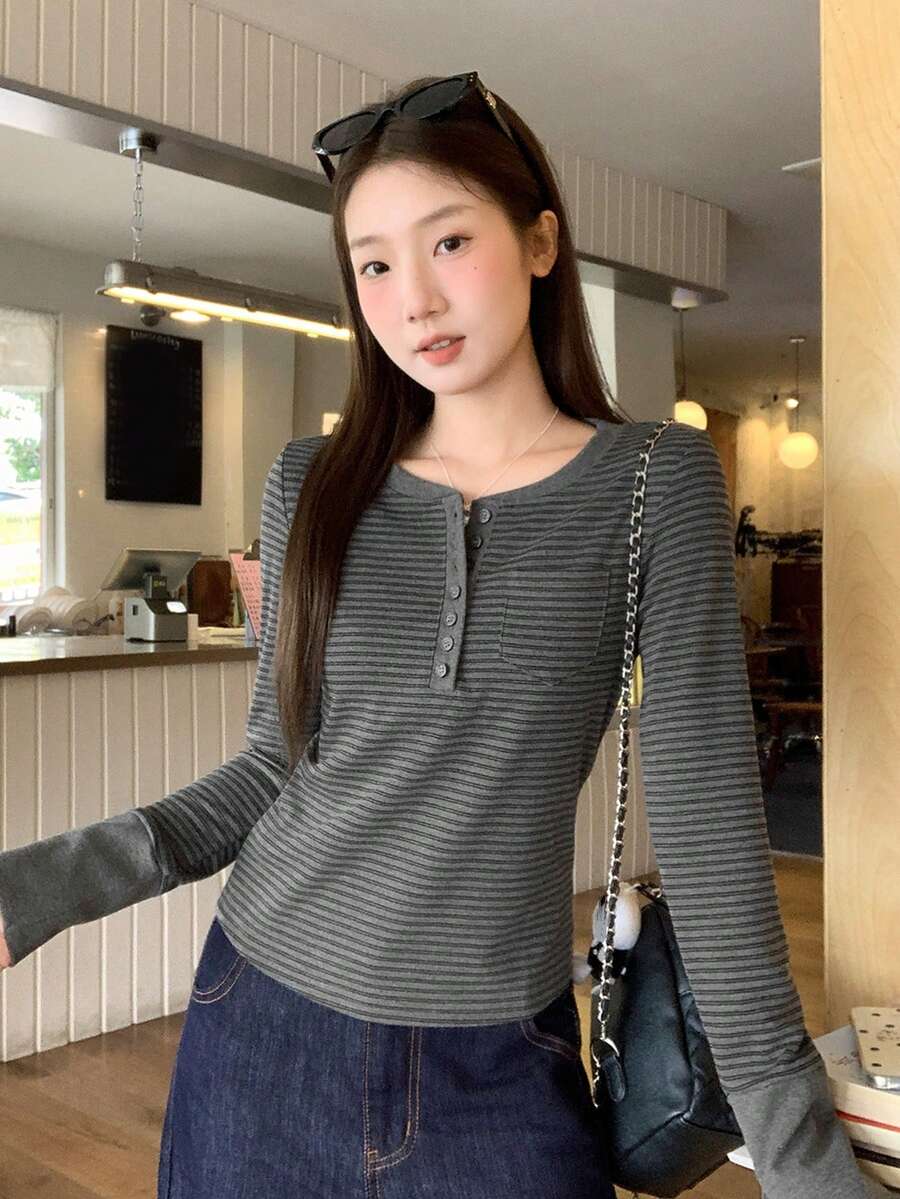 时尚半开领纽扣条纹长袖T恤，女士秋季新款百搭修身上衣 - 深灰色 - 查看 1