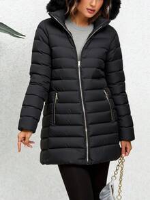 Chamarra Acolchada Larga Para Mujer En Color Negro Con Capucha De Peluche, Cierre Metálico Doble y Bolsillos Con Cremalleras Doradas, Forro Por Dentro - Estilo Elegante y Moderno Para Invierno - Negro - Ver 1