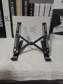 可调节和便携式笔记本电脑支架 - 可折叠，通用笔记本电脑平板电脑支架，符合人体工程学角度调节的散热设计，适用于所有电脑，耐用塑料结构，紧凑轻巧，散热支架，笔记本电脑支架，桌面折叠