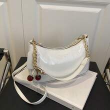 New Fashion Classic Wild Letter Pattern Decoration Design Solid Color Pu Waterproof Fabric Shoulder Bag Crescent Bag Underarm Bag, Ladies Purse, Ladies Bag, Suitable For Shopping, Commuting To Work, White-Collar, Travel, Etc., Can Be Slung. - 白色 - 查看 8