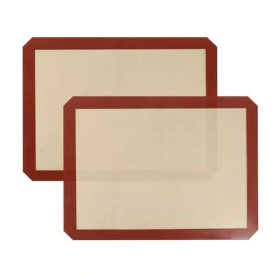 2片装硅胶烘焙垫，易于使用和清洁，不粘可重复使用硅胶烘焙垫，适用于马卡龙、披萨、饼干、蛋糕、面包、挞等方形烘焙食品，适用于烤箱和微波炉，适合家庭、厨房、生日派对、节日等场合，是烘焙配件、厨房用品和烘焙设备的理想之选。