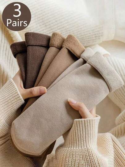 3/5 أزواج من جوارب الثلج ذات الألوان الأرضية للنساء للخريف والشتاء، جوارب متوسطة الطول بتصميم عمودي، جوارب فرو دافئة وجوارب أرضية مبطنة بالصوف لمزيد من الدفء، ناعمة ومريحة للاستخدام الداخلي والخارجي في الخريف والشتاء، بتصميم كلاسيكي مبطن بالفرو، مناسبة للارتداء اليومي ومختلف المناسبات، ضرورية للحفاظ على الدفء في المنزل.