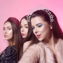 Opaska na głowę z kryształkami w kształcie gwiazdki, złota podstawa, czerwone, srebrne i niebieskie gwiazdki, personalizowana ozdoba na festiwale i imprezy - Złoto - Zobacz 3