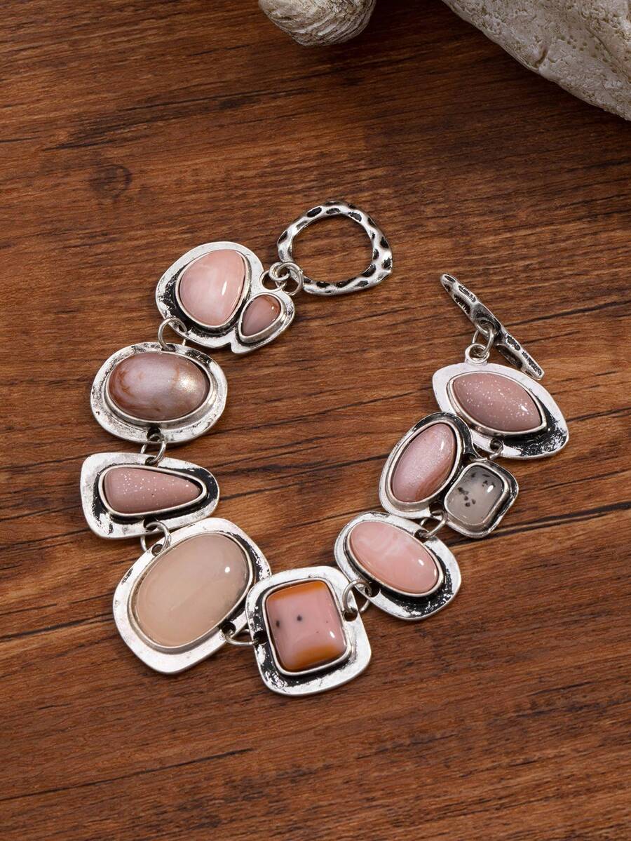 1pc Bohemian Vintage Women's Fashion Gold Metal Hollow Chain Charming Resin Statement Bracelet (Random Resin Color)