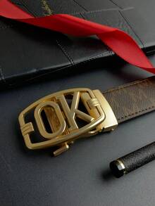 1 pieza Cinturón de hombre de negocios con hebilla automática, 3.5" de ancho con diseño en forma de M, versátil y casual, para hombres de mediana edad y jóvenes, cinturón de piel de PU con estampado de letras, apto para todas las estaciones, estilo vintage de dinero antiguo, atuendo urbano de otoño/invierno, moda clásica, regalo diario para novio