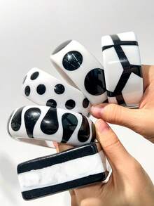 1 件经典性感女士黑白树脂手链，小众撞色设计，时尚百搭 - 多色B - 查看 3