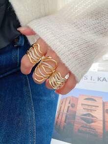 1pc Exaggerated Ring, Fashionable High-End Layered Asymmetrical Dual-Tone Zirconia Dual-Tone Ring, Women's Jewelry, 18K Electroplating Couture - Gold - View 1