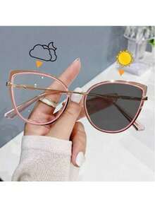 1副全新欧美风猫眼眼镜框，专为女性设计。采用变色镜片和平光镜片，搭配时尚金属镜框，彰显个性。 - 彩色 - 查看 9