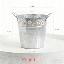 1 chậu hoa bằng sắt dập nổi kiểu cổ điển - Bình hoa để bàn bằng sắt, chậu trồng cây bằng sắt (thích hợp cho sân và ban công), trang trí sân vườn ngoài trời. - Nhiều màu - Xem 17
