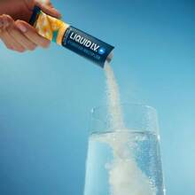 Liquid I.V. Hydration Multiplier - Orange Vanilla Dream - Hydration Powder Packets | Electrolyte Powder Drink Mix | Convenient Single-Serving Sticks | 8 Vitamins & Nutrients | 1 Pack (16 Servings) - 其他 - 查看 3