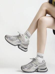 Alan Vincent[城市运动鞋系列]灰色运动鞋女鞋2025新款厚底运动鞋女舒适时尚跑步鞋增高休闲运动鞋女户外鞋女士鞋透气网眼