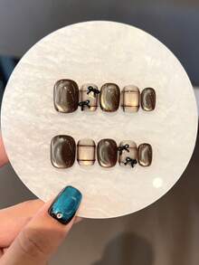 10pcs Handmade Giant Starry Sky Cat Eye Plaid 3D Bow Nail Stickers, Suitable For Women And Girls' Daily Life, Parties, Balls, And Gifting To Friends. The Acrylic Nail Stickers Are Simple, Cute, And Versatile. The Short Nail Sticker Set Includes Jelly Gel And Anti-Slip Stickers.