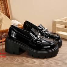 Thick-Soled Loafers For Women, Spring And Autumn Black Platform Shoes For Women, Versatile Metal Chain-Decorated Soft-Soled Comfortable Height-Enhancing Casual Shoes For Women, Niche Retro Preppy Style Patent Leather Shoes - 黑色 - 查看 6