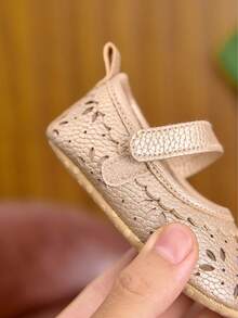 Schuhe für Kleinkind Mädchen, lässige flache Schuhe mit weicher Sohle, geeignet für drinnen und draußen, Frühling/Sommer/Herbst/Winter, 0–1 Jahre alt