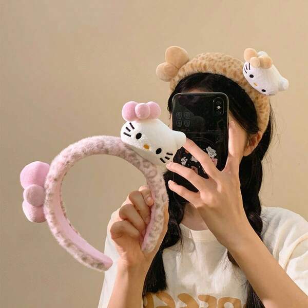 Sanrio شريط رأس بلوش هالو كيتي، شريط رأس بلوش ذو طبعة نمر كيوت لكيتي، مريح للمس، يحمي فروة الرأس، شريط رأس كليب شعر حلو للبنات، مناسب للغسل أو التصوير الفوتوغرافي