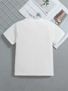 Esta elegante y nueva camiseta de manga corta para niña, 100 % algodón, luce un bonito estampado de corazones. Hecha de tela suave, esta camiseta holgada y versátil es cómoda y agradable al tacto. Ya sea para una reunión familiar, una actividad escolar o para jugar, esta camiseta permite que tu hija se mueva con libertad y comodidad. - Blanco - Ver 2