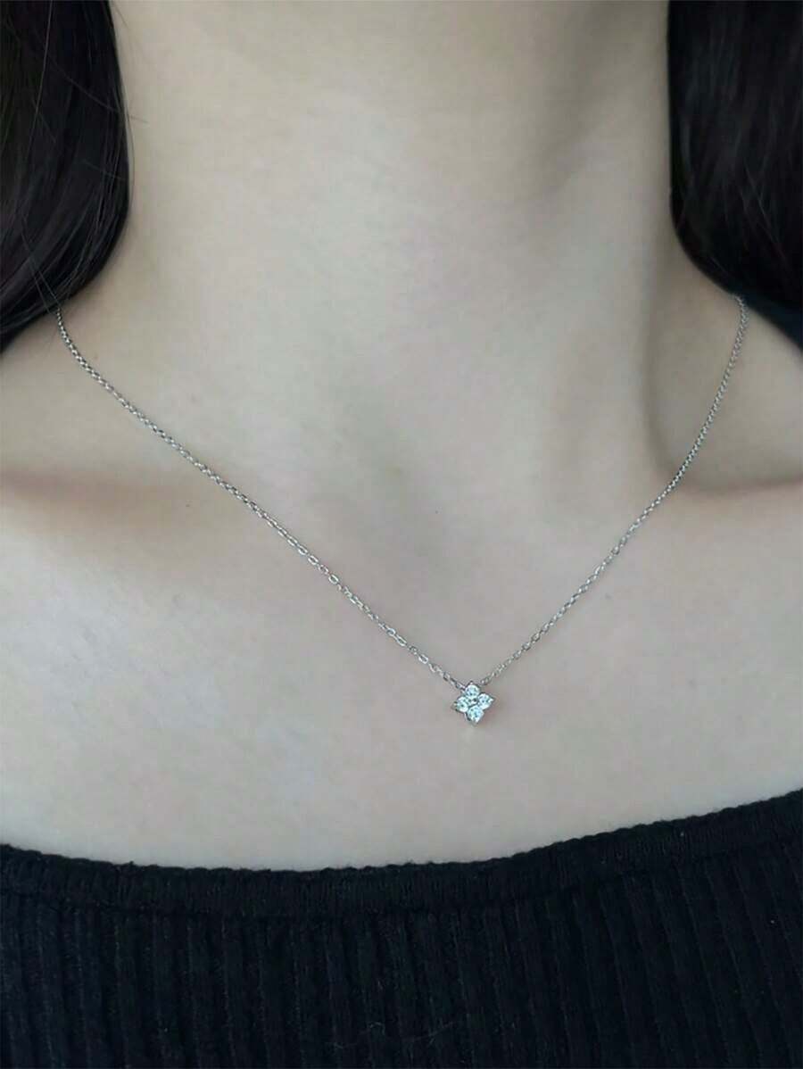 Shescity 1pc Minimalist White Flower Shaped 0.03 Micron Plated Pendant, Suitable For Women's Daily And Party Wear - 白色 - 查看 1