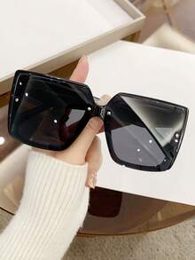1pc Unisex Vintage Square Frame Stylish Sunshade Fashion Glasses For Vacation Beach Accessories For Women Glasses Shades - 灰色 - 查看 4