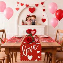 1/108 peças Slogan do Dia dos Namorados, Coração, Floral, Padrão Xadrez, Bandeira de Decoração de Mesa Impressa Digitalmente - 100% Poliéster, Decoração Sazonal para Casa, Cozinha e Sala de Jantar, Vários Tamanhos, Decoração Durável com Tema do Dia dos Namorados, Adequada para Reuniões Familiares, Festas e Celebrações de Feriados