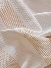 2/3 件卡其色华夫格涤纶羽绒被套套装，时尚现代四季床上用品套装，柔软、透气、可机洗（1 个羽绒被套 + 1/2 个枕套） - 卡其色 - 查看 8