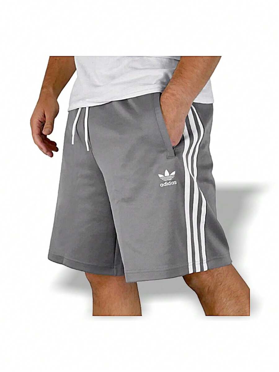 Adidas Originals 运动短裤男士常规版型轻盈透气柔软亲肤松紧腰吸汗易清洗健身房跑步训练日常街头运动野外旅行夏季灰色 IJ5346 - 灰色 - 查看 1